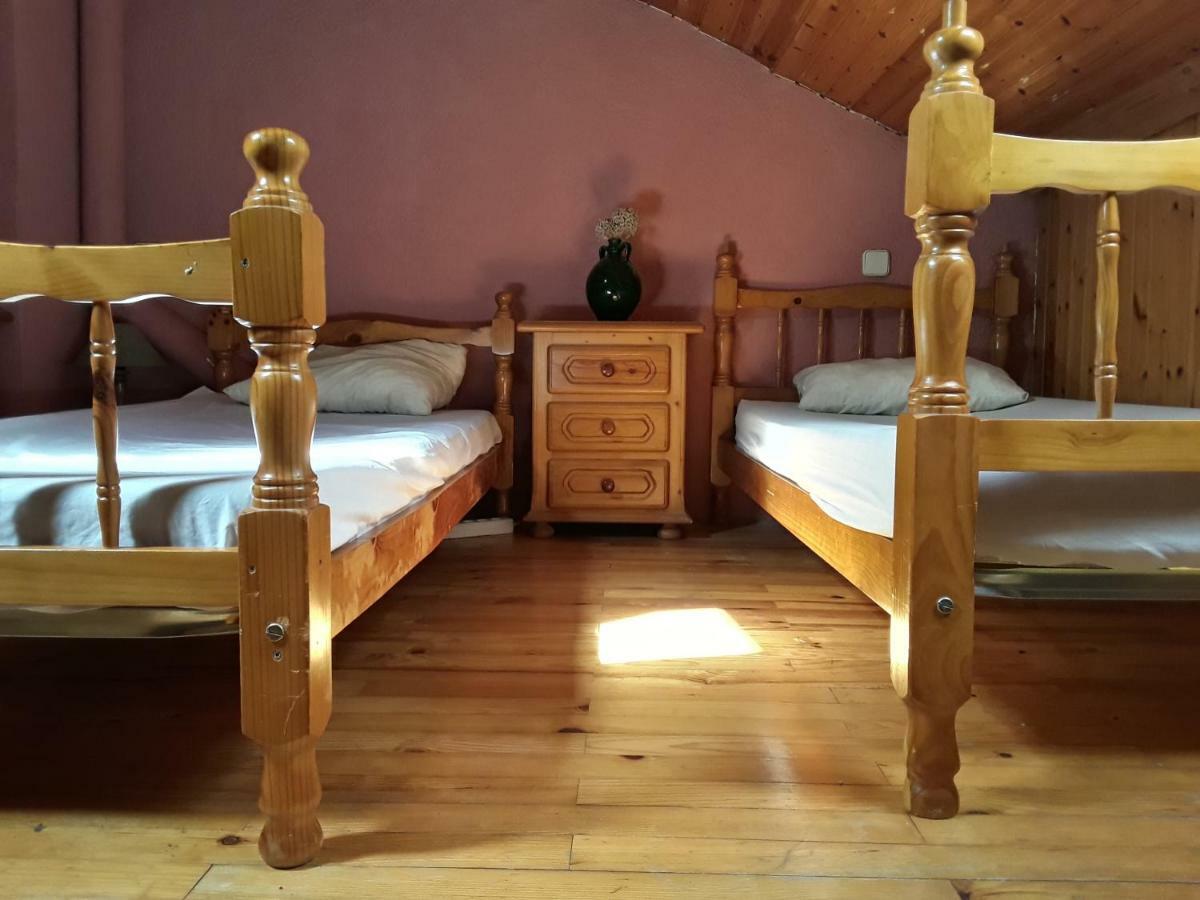 Hostel Refugi Rural Vall De Siarb *